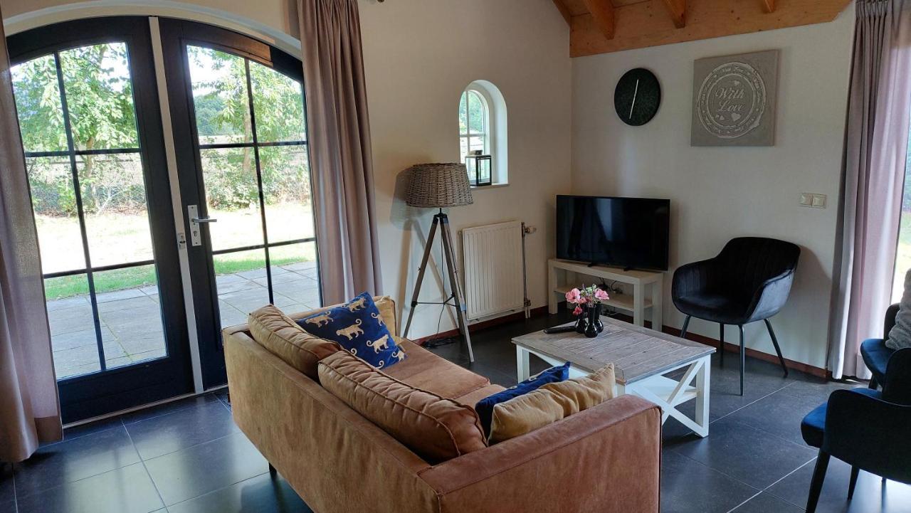 Vakantiebungalow อ็อตเตอร์โล ภายนอก รูปภาพ